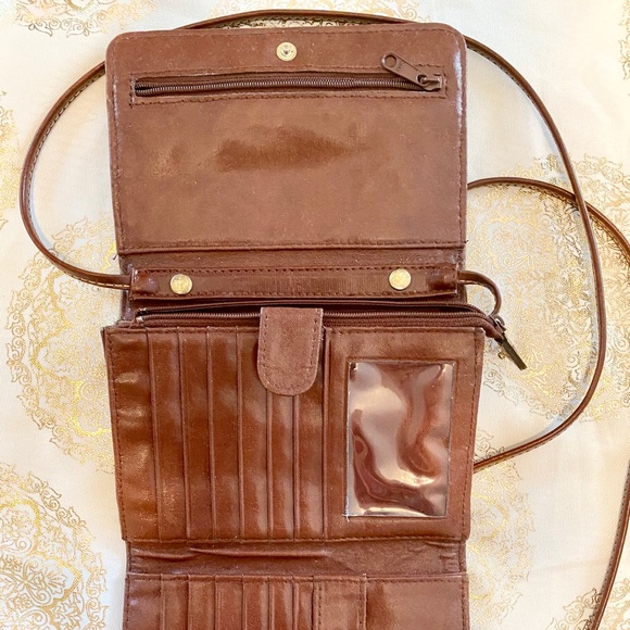 Vintage c.1990s purse 🖤 - Picture 3 of 5